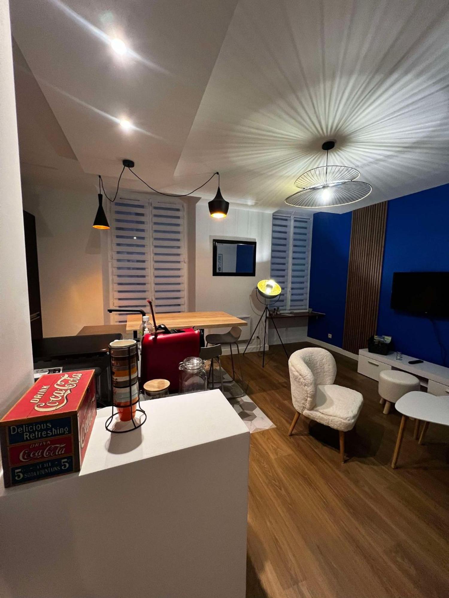 Appartement Le Flamboyant - Wifi - Central - Cosy อิกซ์เลส์แบ็งส์ ภายนอก รูปภาพ